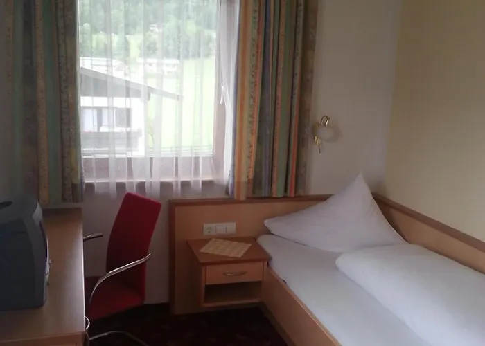 Rieder ゲストハウス 3*